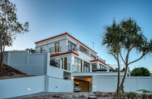 Sunshine Beach House | Villa Sunshine - Spectacular ocean views minutes to the sand