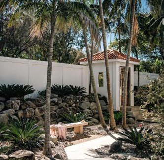 Sunshine Beach House | Villa Sunshine - Spectacular ocean views minutes to the sand