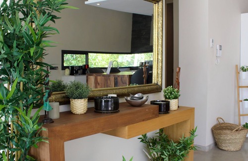El Makina House | VILLA SWIMMING POOL GARDEN ARGAN GOLF- FIBER OPTICS - NETFLIX- HOUSEKEEPER -BREAKFAST