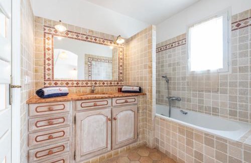 La Croix-Valmer Villa | Villa Sylvabelle by Interhome