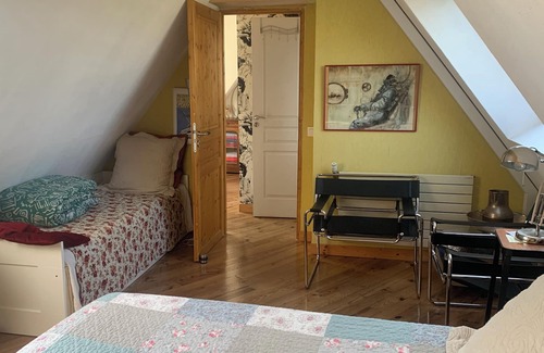 Surzur Bed & Breakfast | Villa Symphorien bed and breakfast for 3 people in Surzur