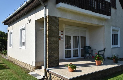 Balatonmariafurdo House | Villa-Tábori