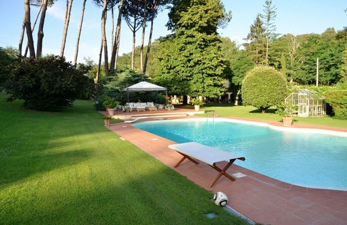 Terranuova Bracciolini Villa | VILLA TERRA NOVA Pool & Garden in Tuscany