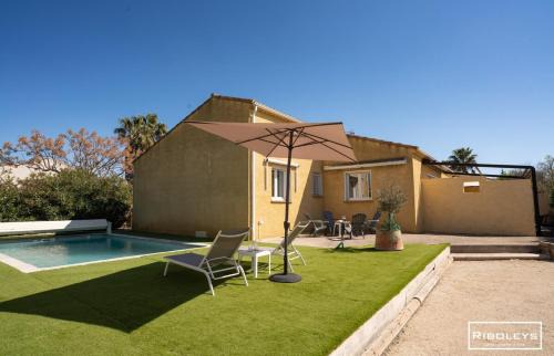 Vias Villa | Villa T4 climatisée avec piscine privée