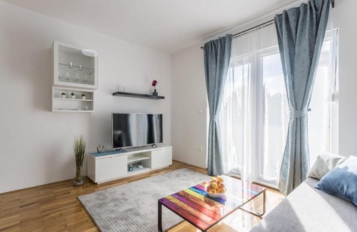 Businci Villa | Villa Tango I with Private Heated Pool