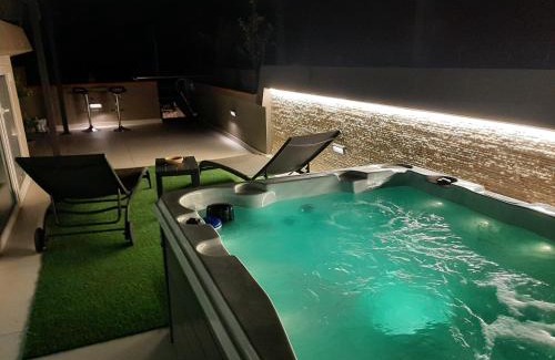 Syracuse Villa | Villa Tea con piscina a pochi passi dal mare
