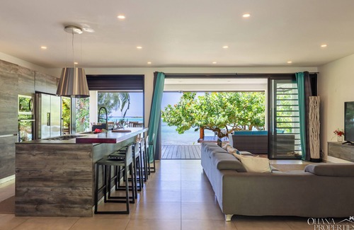 Moorea-Maiao Villa | Villa Tehani - 3BR Beachfront Villa