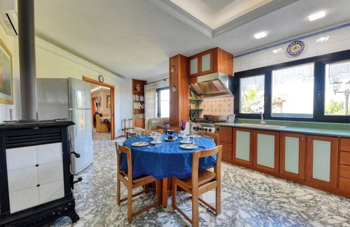 Syracuse Villa | Villa Terra Di Luce, Mediterranean Charm near Syracuse