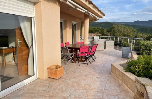 Molini Villa | Villa Terrain Clôt, Piscine, vue mer sur Tout le Golfe D'ajaccio