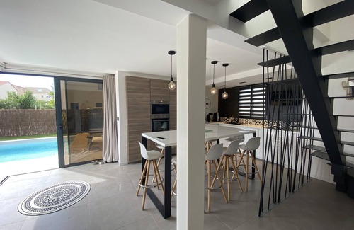 Sainte-Marie-Plage House | Villa Tomeva, new house with heated pool, 400 meters from the beach.