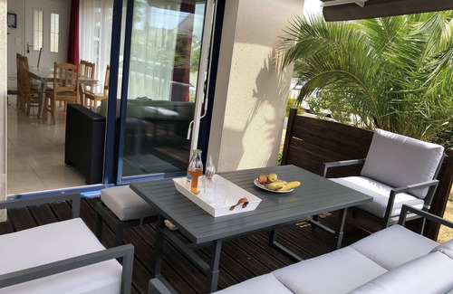 Kerroch Villa | Villa Ty Yan a stone's throw from the beach
