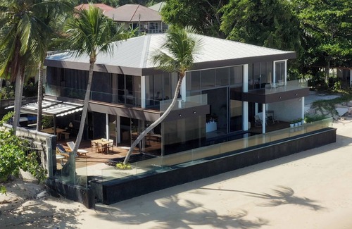 Lipa Noi Villa | Villa U Beachfront Haven: 1 Bed-Sleeps 2