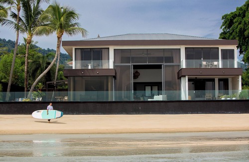 Lipa Noi Villa | Villa U Beachfront Haven: 1 Bed-Sleeps 2