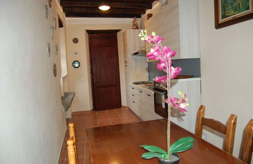Bagni di Lucca Villa | Villa Ulqini. Riverside Villa Bagni Di Lucca.