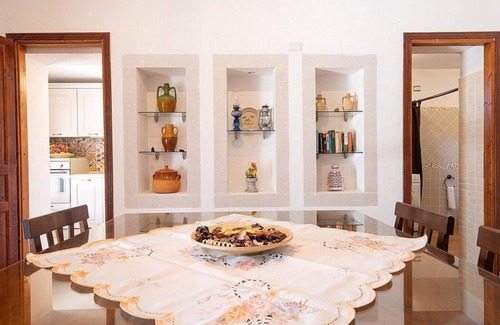 Ceglie Messapica Villa | Villa Urasia: A characteristic and welcoming one-story villa surrounded by olive groves, with Free WI-FI.