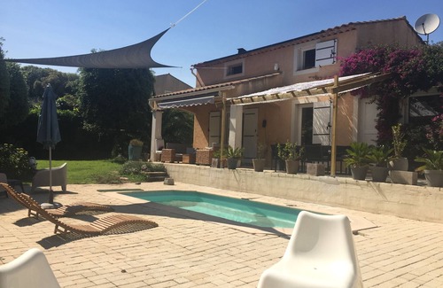 Valbonne Villa | Villa Valbonne, quiet, south facing, not overlooked with a glimpse of the sea.