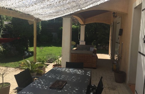 Valbonne Villa | Villa Valbonne, quiet, south facing, not overlooked with a glimpse of the sea.
