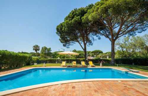 Vale do Lobo Villa | Villa Vale Do Lobo 626 3 Bedrooms Private Pool Short Walk To The Praca Vale Do Lobo