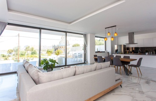 Kalathas Villa | Villa Valentina | Modern & Minimal Villa, Private Pool, Close To The Beach