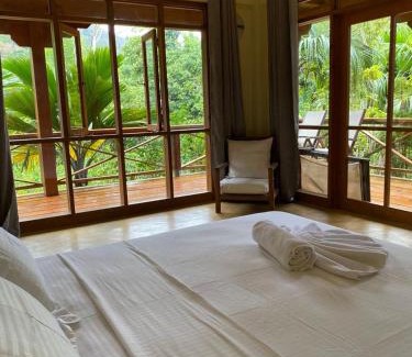 Port Glaud Bed & Breakfast | Villa Vanilla