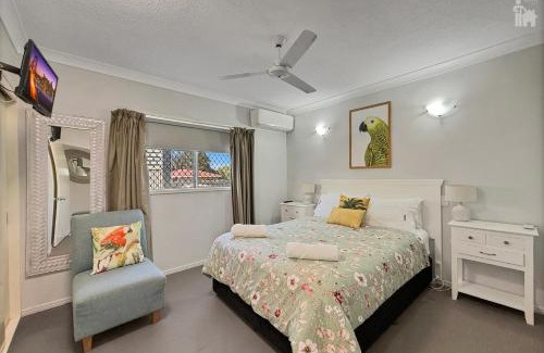Torquay Apartment | Villa Venezia Apt 3 - Spacious Hervey Bay esplanade apartment