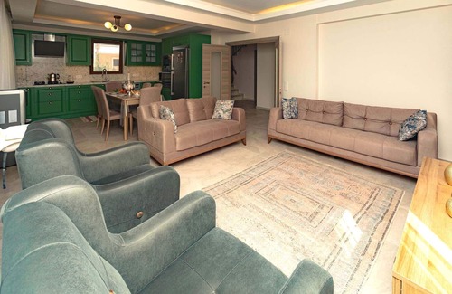 Dalyan City Center Villa | Villa Vera - 5 bedroom, sleeps 11 in Gulpinar area of Dalyan
