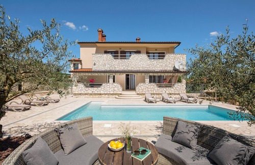 Pican Villa | Villa Vesna with heated pool, sauna, jacuzzi