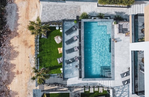 Medulin Villa | Villa Vie in Medulin for 10 people with heated pool, wellness and home cinema