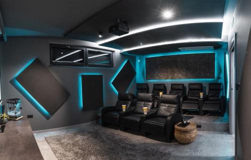 Medulin Villa | Villa Vie in Medulin for 10 people with heated pool, wellness and home cinema