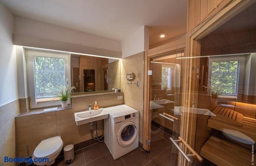 Kroeslin Apartment | Villa Vier Inselblick