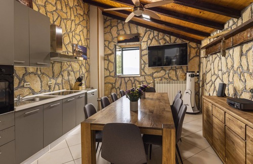 Imotski Villa | Villa Vinko rustic design Villa on superb location