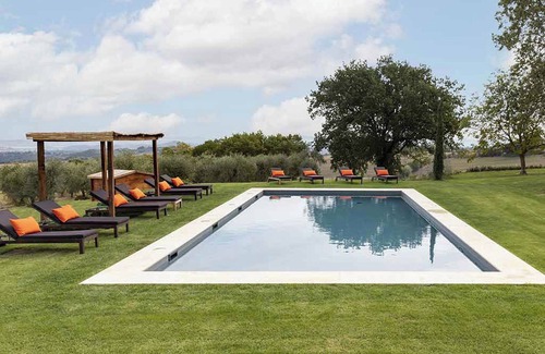 Sarteano Villa | Villa Viola with Pool and Garden, Ideal for Weddings