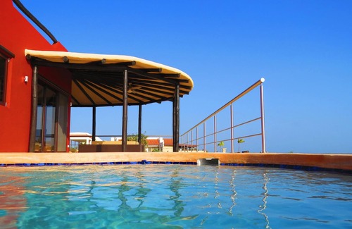 Kralendijk Villa | Villa Vista Blue - Ocean View, Splash Pool, Local Garden, Gated Community