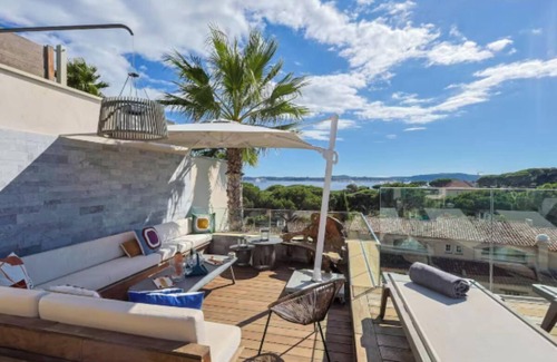 Sainte-Maxime Apartment | Villa Vista – Luxury Retreat with Panoramic Views of Saint-Tropez