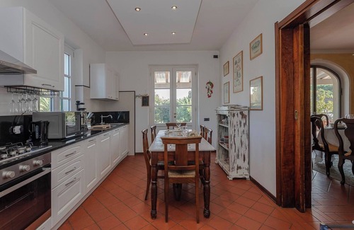 Lucca Villa | Villa Vittoria Promoted by WeekHomes.com