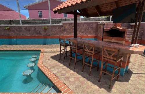 Sunset Heights Villa | Villa Vivamus Curacao - Spacious 3-bedroom Villa with Pool and Gourmet Kitchen