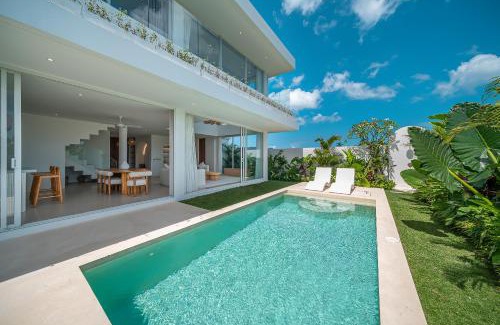 Cemagi Villa | Villa White Rabbit - Luxury 3BR Ocean View with Private Pool & Beach Access