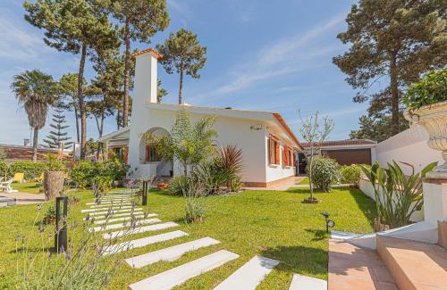 Verdizela Villa | Villa Whiteloft Pool Spa Lounge