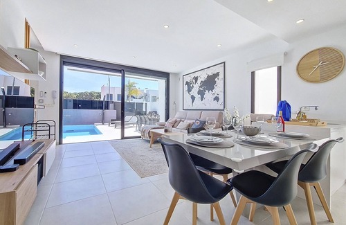 Santiago de la Ribera Villa | Villa with pool, jacuzzi and roof terrace