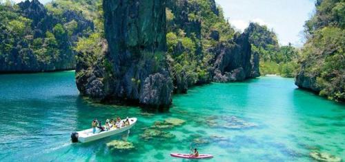 El Nido Villa | Villa with a pool and sea view in Nido, Philippines