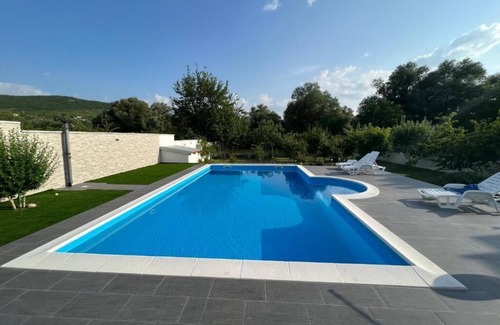 Mostar House | Villa with a pool beside the river Buna