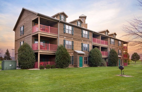 Sheridan Villa | Villa with Access to Amazing Amenities