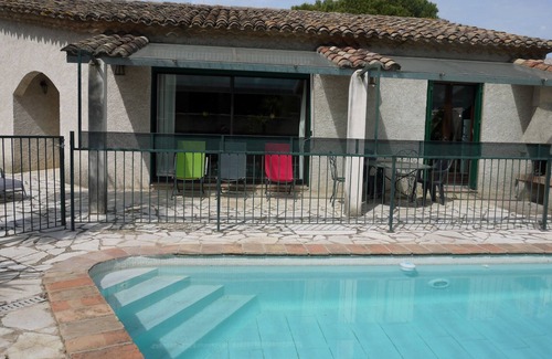 Pomerols House | Villa with all mod cons, private pool