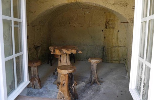 Chateauvieux Apartment | Villa with caves of 60meters long!