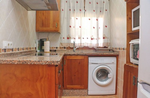 Conil de la Frontera Ski Chalet | Villa with WIFI, BBQ and swimming pool