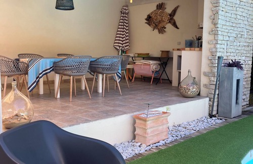 Saint-Palais-sur-Mer House | Villa with heated pool 100 meters plage du platin