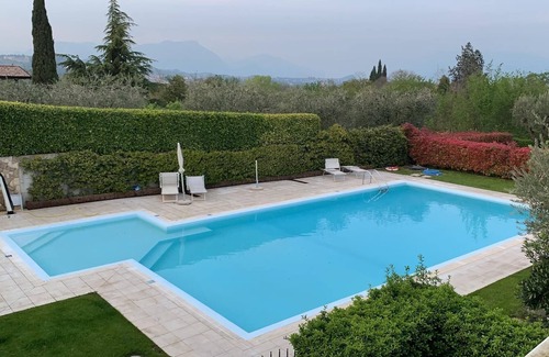 Lonato del Garda Villa | Villa with garden and pool for a relaxing holiday on Lake Garda
