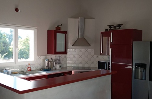 Barjac Villa | VILLA WITH HEATED SWIMMING POOL JACCUZI SAUNA