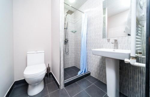 Dilijan Villa | Villa with heating big pool 35C, terrace, sauna and cinema