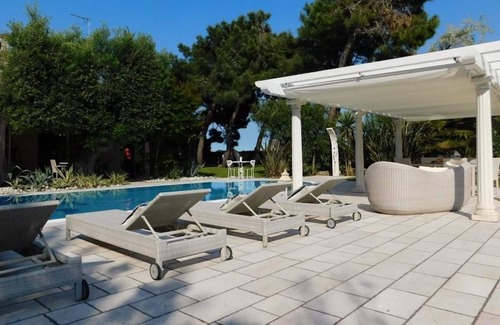 Isola Albarella Villa | Villa with swimming pool and lagoon view in Albarella Island by Beahost Rentals